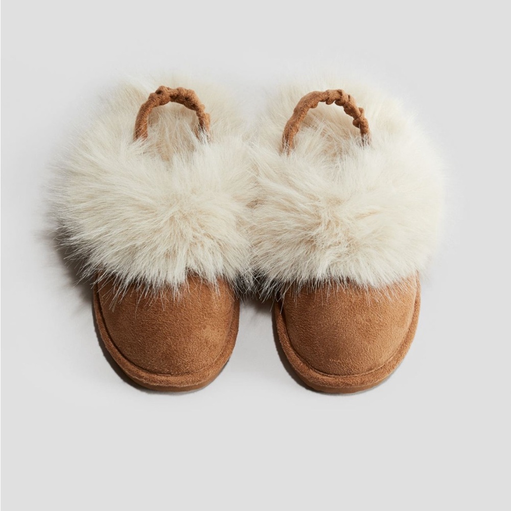 Fluffy lined slippers - NWT